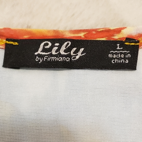 BOGO Free🦋 Lily by Firmiana Long Floral Asymmetrical Hemline Top - Picture 8 of 13